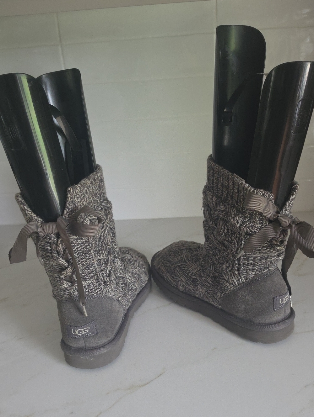 UGG Isla Heather Gray Cable Knit Boots - Women's Size 7